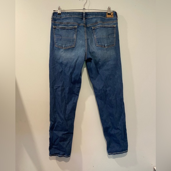 Size 8 American Eagle Women’s Jeans - Picture 2 of 2